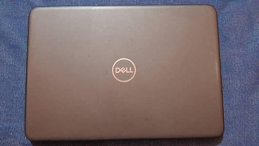 Dell Latitude 3300