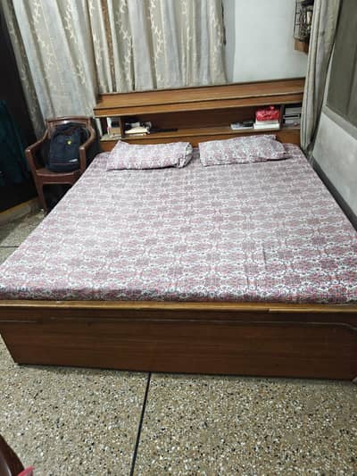 King bed for sale
