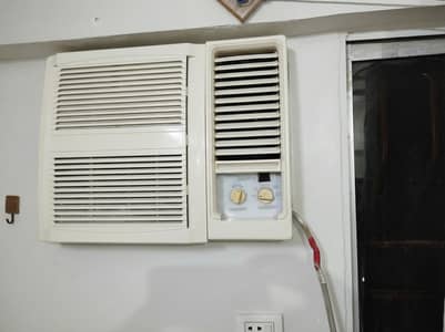 0.75 Ton Portable Window AC – Bilkul Working Condition Mein