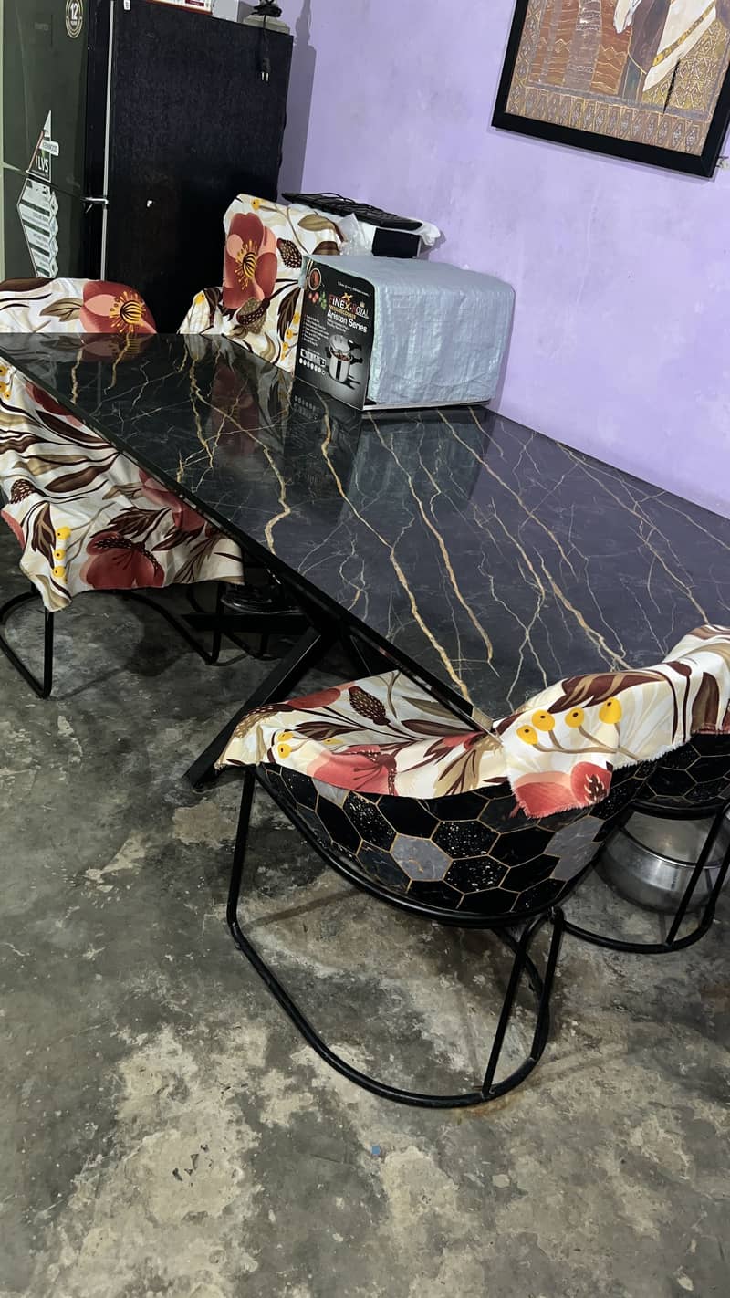 Bed,sofa,dining,Almari,drawer  read must description 1