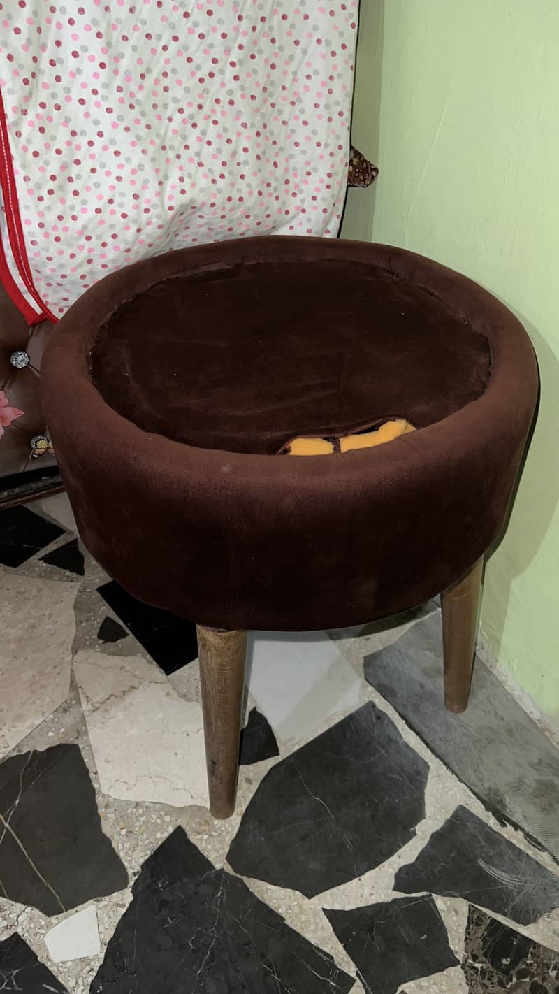 Bed,sofa,dining,Almari,drawer  read must description 4