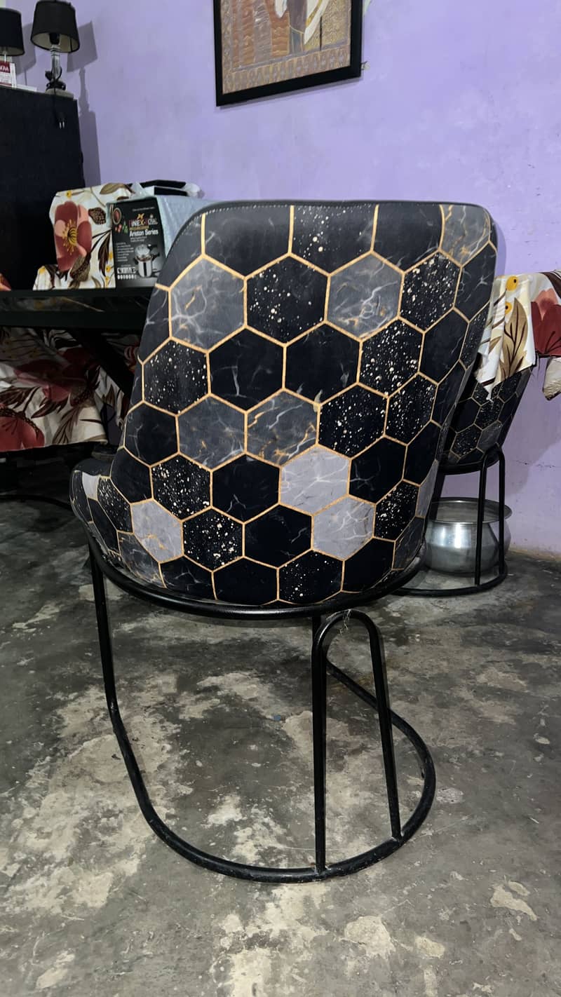 Bed,sofa,dining,Almari,drawer  read must description 9