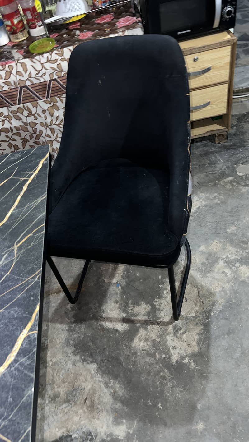 Bed,sofa,dining,Almari,drawer  read must description 10