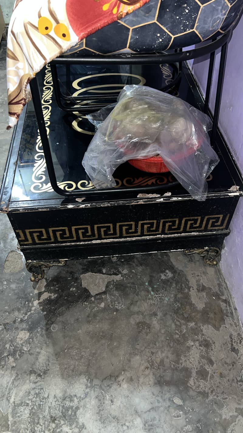 Bed,sofa,dining,Almari,drawer  read must description 12