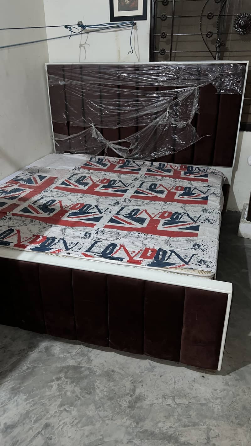 Bed,sofa,dining,Almari,drawer  read must description 14