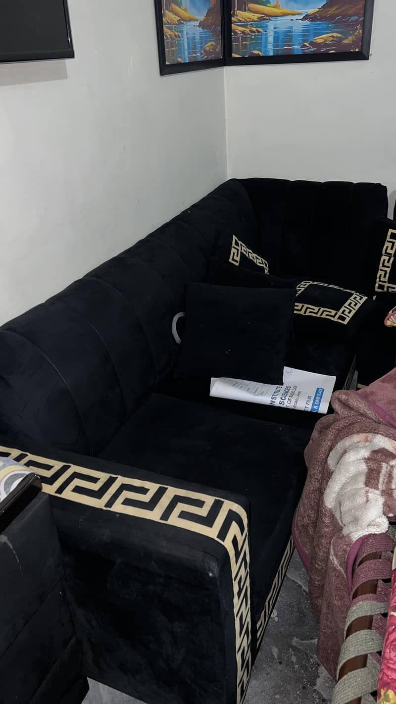 Bed,sofa,dining,Almari,drawer  read must description 18