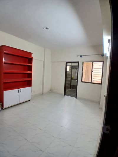 3 BED DD FLAT AVAILABLE FOR RENT