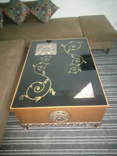 Elegant Drawing Room Coffee Table - Decorative Glass