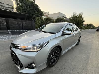 TOYOTA COROLLA ALTIS GRANDE BLACKE INTERIOR 1.8X