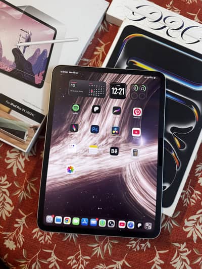 Apple Ipad Pro M4 256gb 11inch box & Apple pencil pro
