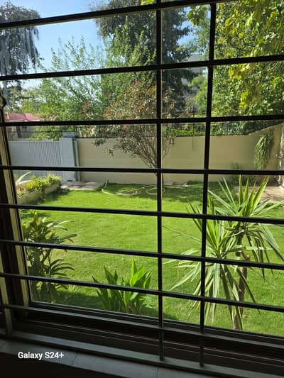 Independent Ground portion unfurnished with lawn