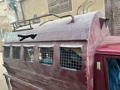 sazuki ki chath hai with seat picture mei daik skty