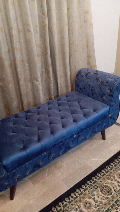 For Sale – Rs. 10,000 (Sethi Sofa)