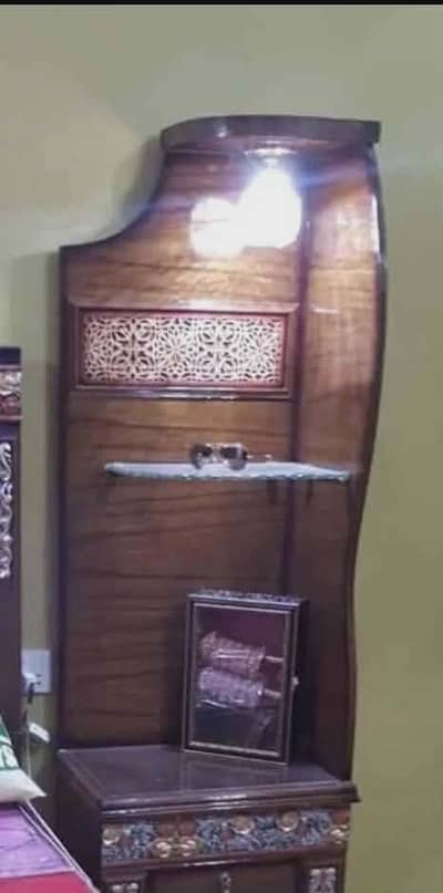 5 piece Furniture Set. . .