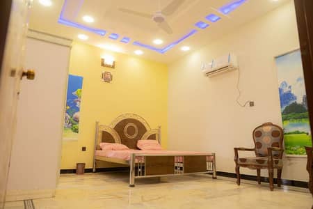 house for rent available 120 sq yd