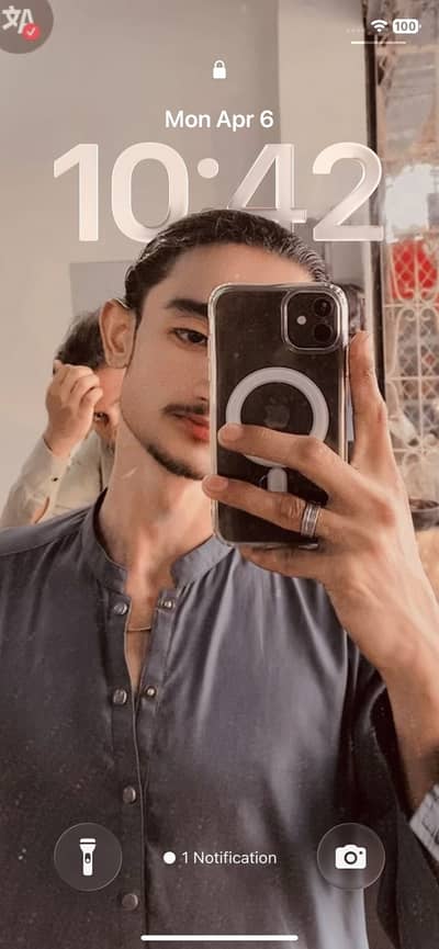 I phone 11  all in okay non PTA 64gb battery health 82