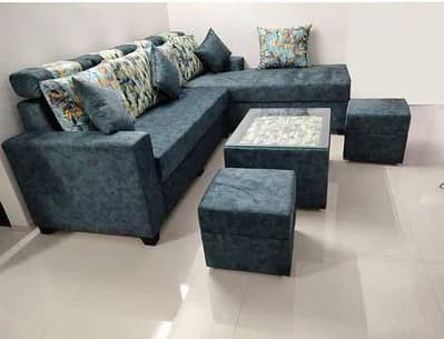 اپنے گھر کے پرانے صوفے کا کپڑا چینج کرائیں