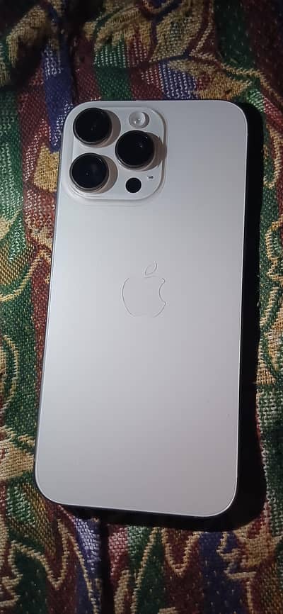 iphone 16 promax jv 99% Health 208 cycle