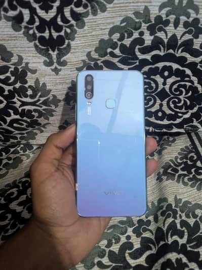 vivo y17 6/128 10/9 condition  only mobile ha