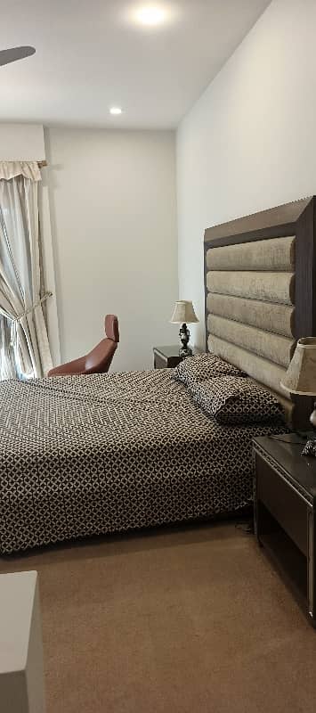 PHASE 6 VIP LAVISH FURNISHED BUNGALOW FOR RENT 1000 YARD WITH POOL BASEMENT ONLY FOR MULTI NATIONAL COMPANY CLIENT