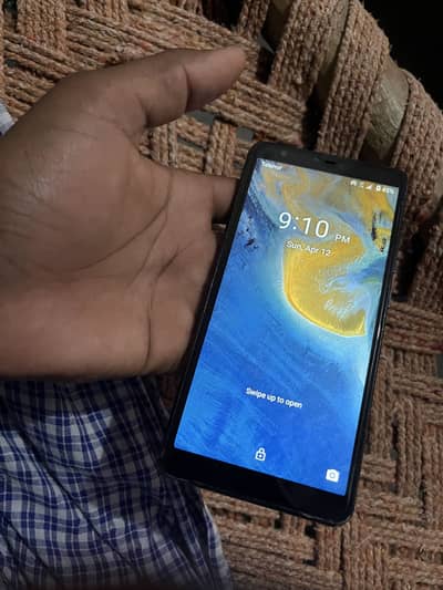 2 gb ram 32 gb storage