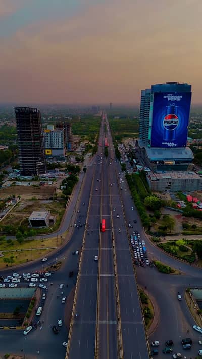 3 Lac Rent Investor Price , 4 Crore 50 Lac CDA Sectors, Blue Area