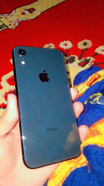 iphone XR urgent sale last price 18500