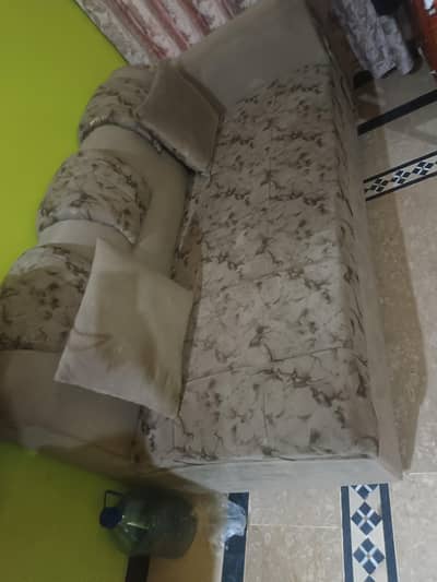 6 seater sofa l shape with puffy for sale