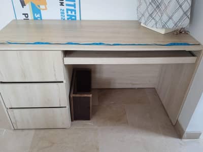 Computer Table/Executive Table