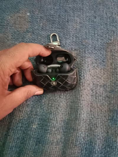 battery timing 1 days very good sound