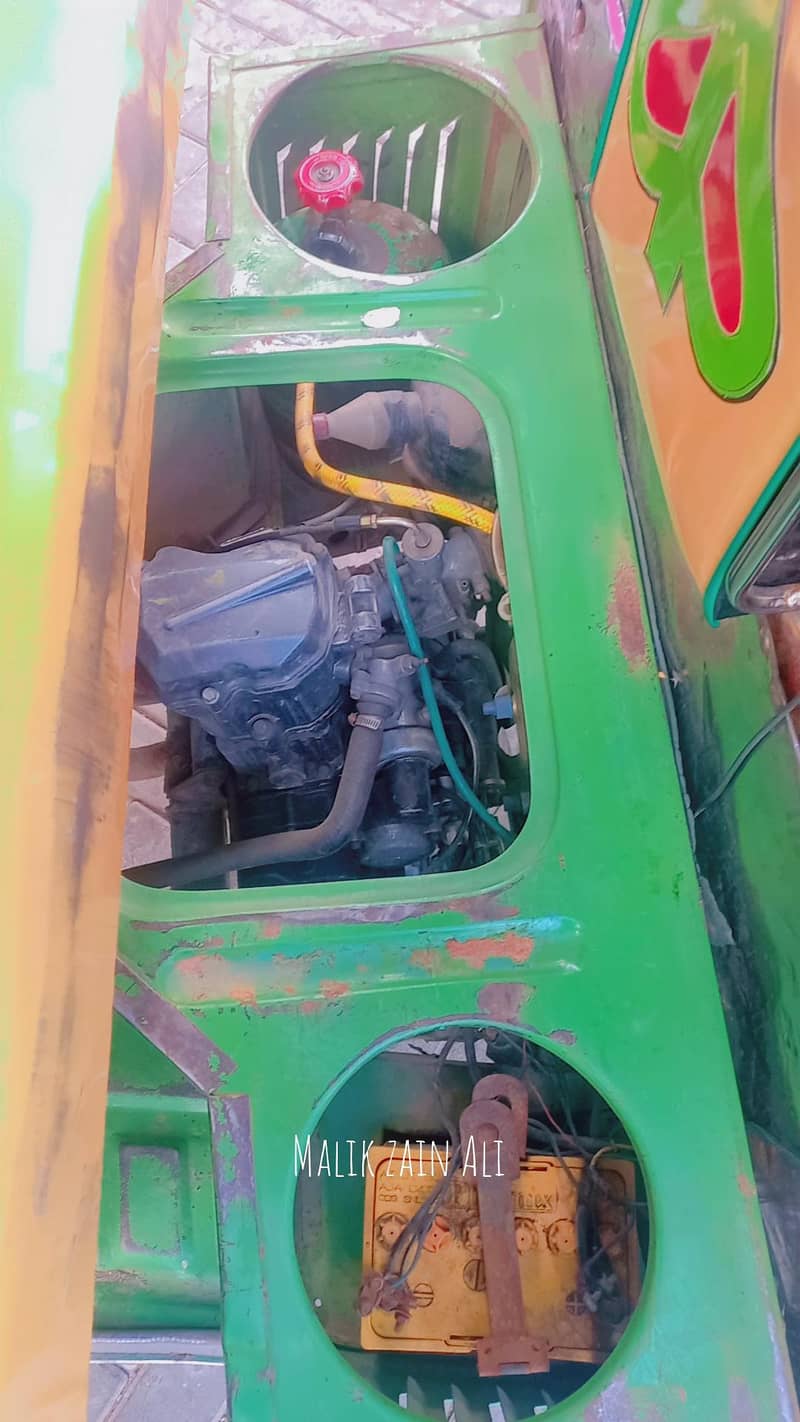 Auto ricksha. 6