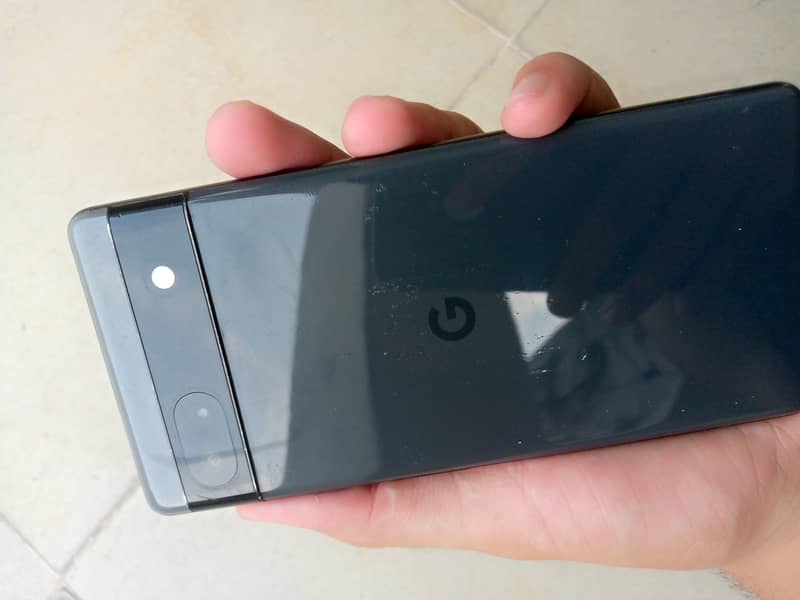 Google Pixel 6a 1