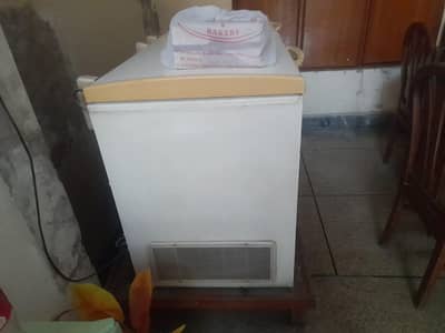 large size freezer hai bilkul ok koi kisi kisam ka masla NAHI hai