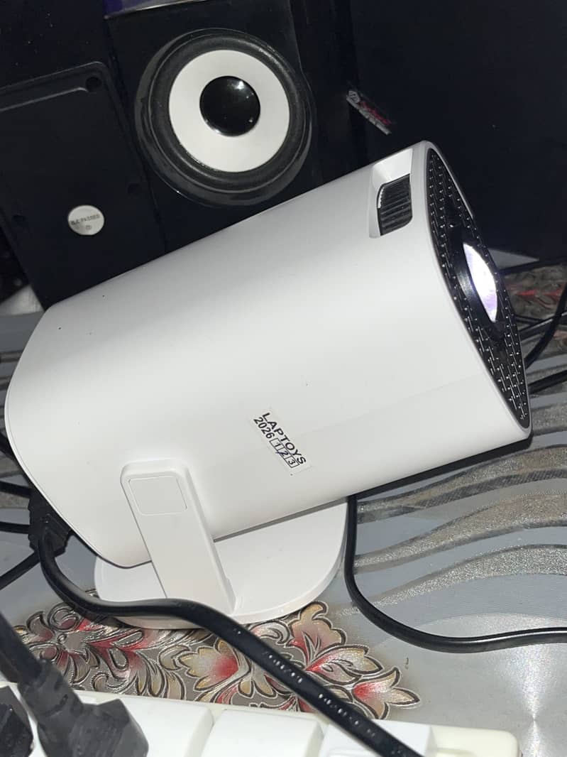P30 projector 2