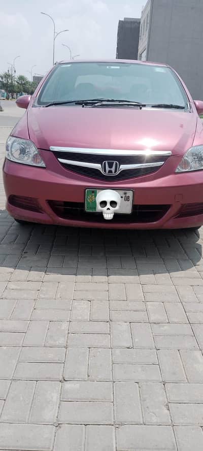 ان ڈرائیو، ینگو پر گاڑی چلانے کے لیے ڈرائیور کی ضرورت ہے ارجنٹ