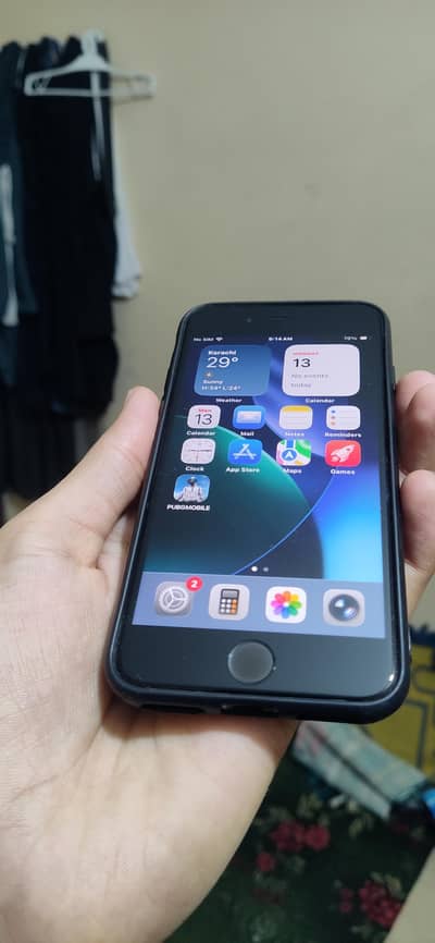 iPhone Se 3rd Gen / 64 GB | Like New | Warranty Available | Box Pack