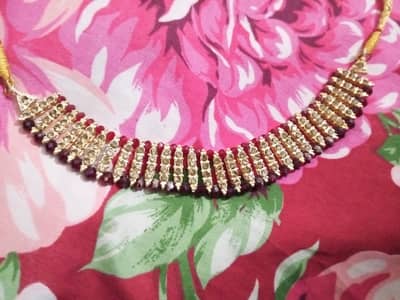 red zarcone neckless