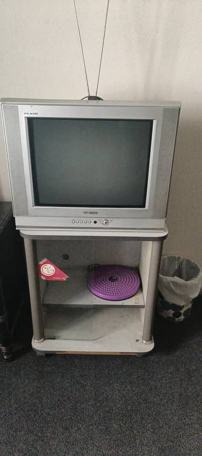 samsung TV good working condition. . contact. 03009417544