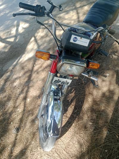 new condition bike all ok genuine parts  M tag biometric avlble