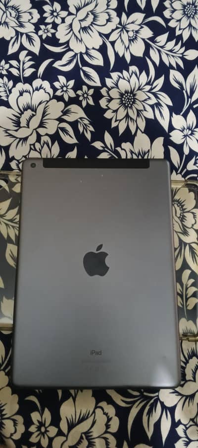ipad 8 generation sim wala warint hai 128GB Condition 10/9