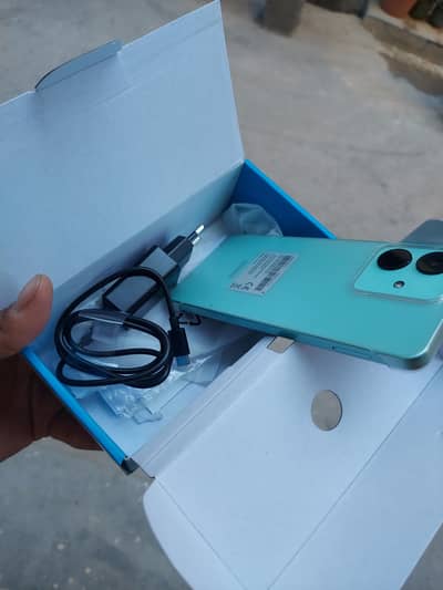 Honor Play 10 10/10 Condition | Box + Charger + Warranty | Urgent Sale
