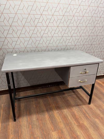 Office table or work space for sell