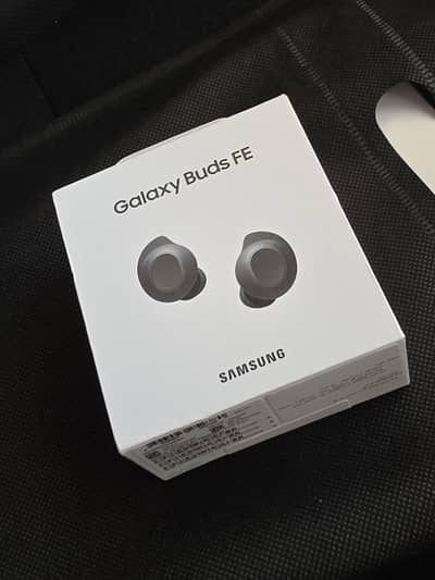 Galaxy buds Fe New packed