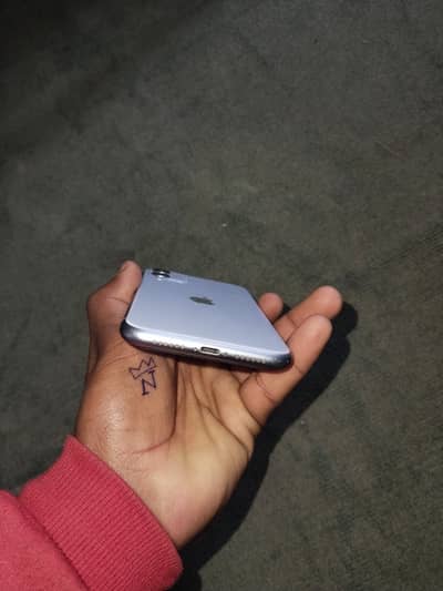 iPhone 11 condition 10/10 total original