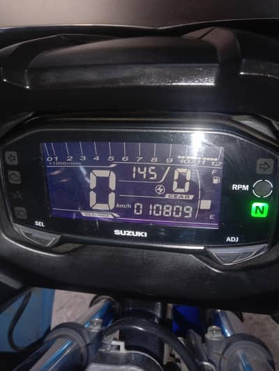 one Hand use just buy and drive