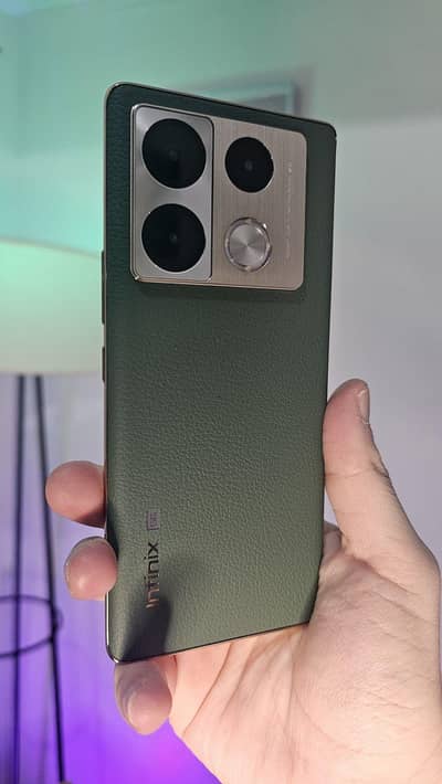 box and charj Sath hy