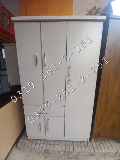wardrobe size 3.5x6 ft