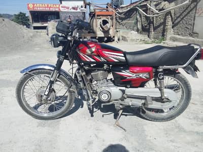 125 Honda 15 model For urgent Sale