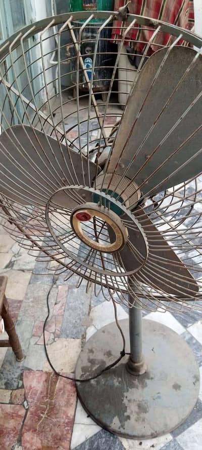 antique pedestal fan zabardast quality or weight may 1960 made hogi