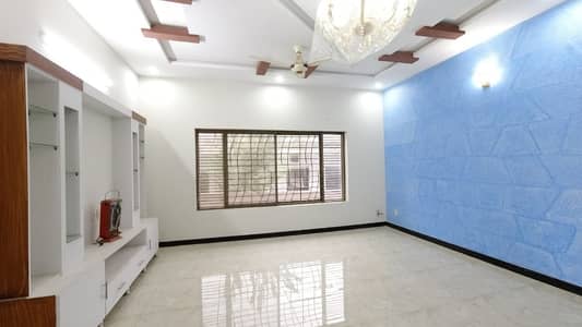 1 Kanal ( 50*90 ) Full house Available For Rent G-15 Islamabad.